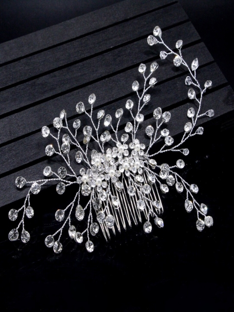 

AQUASTREET Women Silver-Toned & White Pearls and Rhinestones Embellished Comb Pin