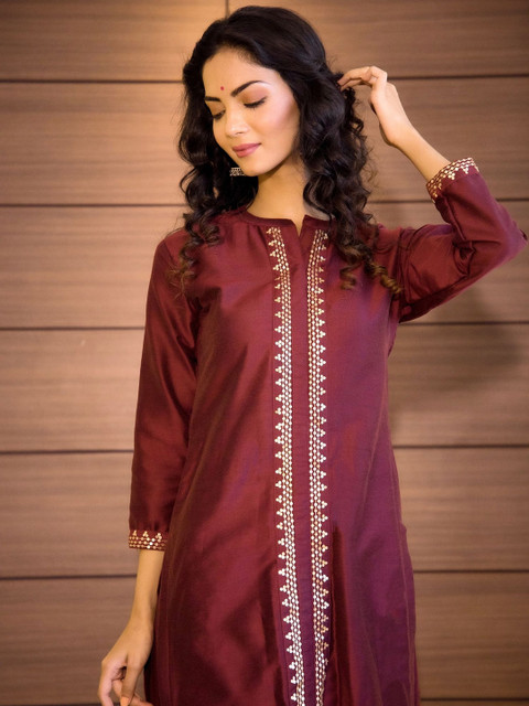 

Label Tamanna Rungta Women Maroon Sequinned Kurta with Trousers & With Dupatta