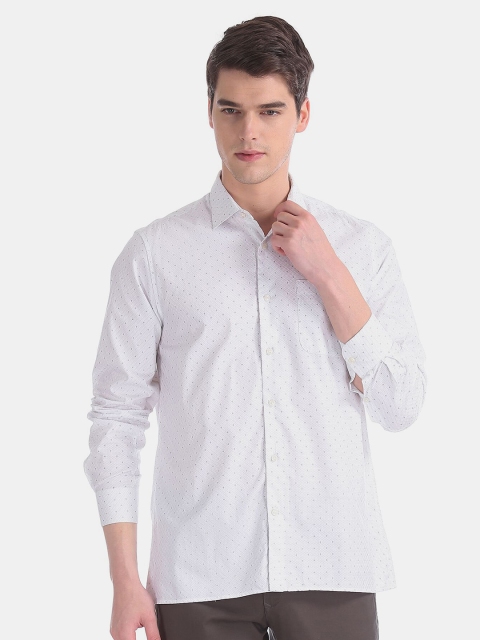 

AD By Arvind Men White Printed Regular Fit Pure Cotton Casual Shirt