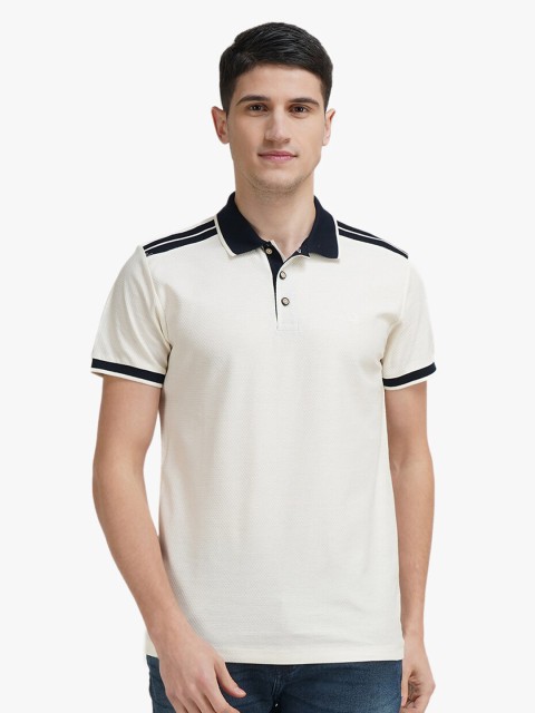 

United Colors of Benetton Men Off White Polo Collar T-shirt
