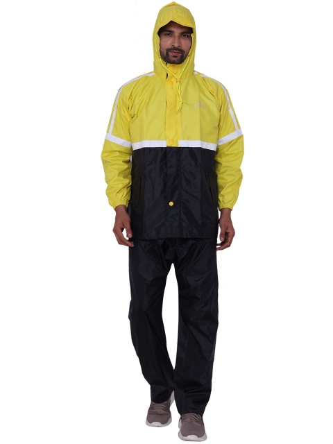 

THE CLOWNFISH Men Black & Yellow Colourblocked Hooded Waterproof Rain Suit