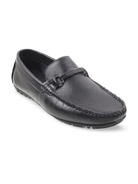 

Metro Men Black Textured Leather Loafers