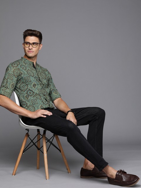 

Indo Era Men Olive Green & Brown Smart Printed Cotton Casual Shirt