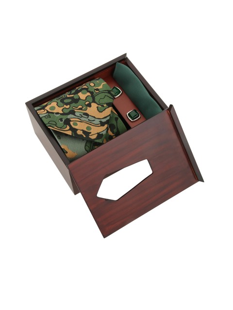 

Alvaro Castagnino Men Green Accessory Gift Set
