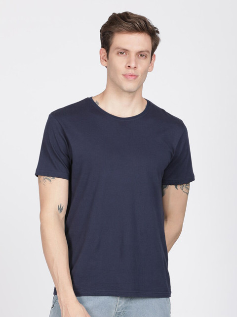 

BLACK RADIO Men Navy Blue Slim Fit Cotton T-shirt