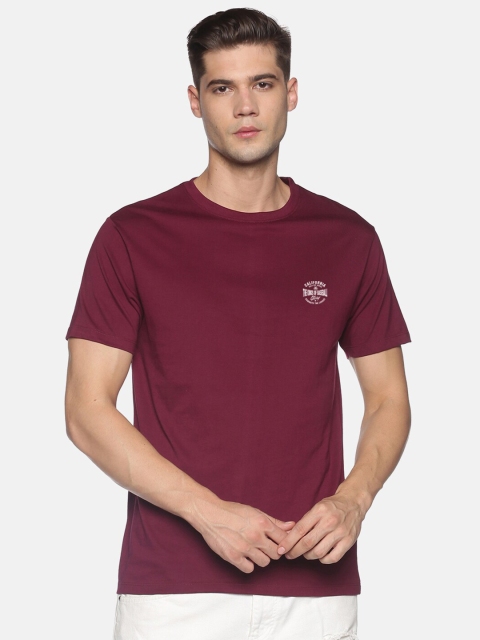 

BLACK RADIO Men Maroon Slim Fit Cotton T-shirt