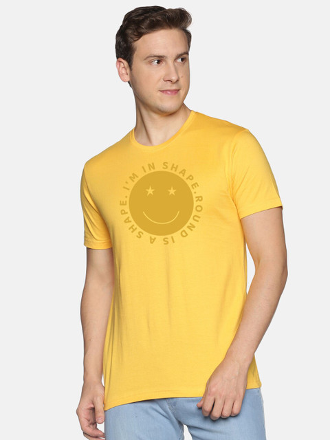

BLACK RADIO Men Yellow Printed Slim Fit Cotton T-shirt