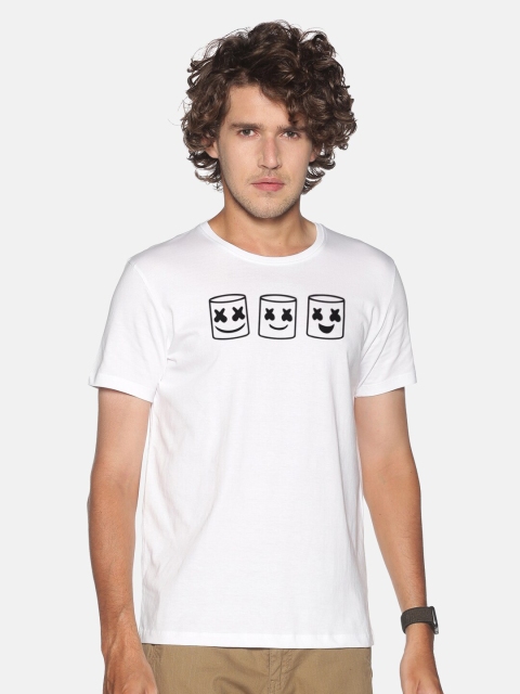 

BLACK RADIO Men White Typography Slim Fit T-shirt