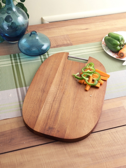 

Billi Brown Oval Shaped Wooden Chopping Board
