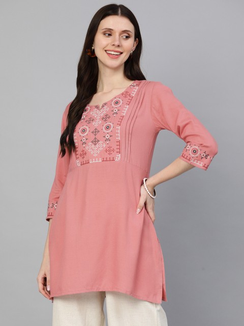 

ETIQUETTE Peach-Coloured & White Ethnic Motifs Yoke Design Kurti