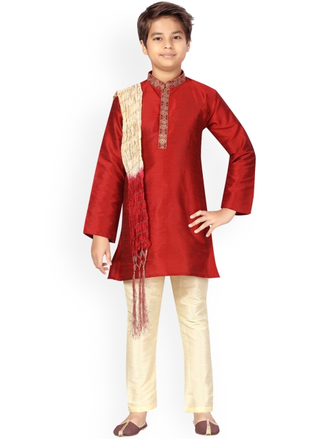 

LITTLE MAFIA BY Aarika Boys Maroon & Cream-Coloured Silk Sherwani Set