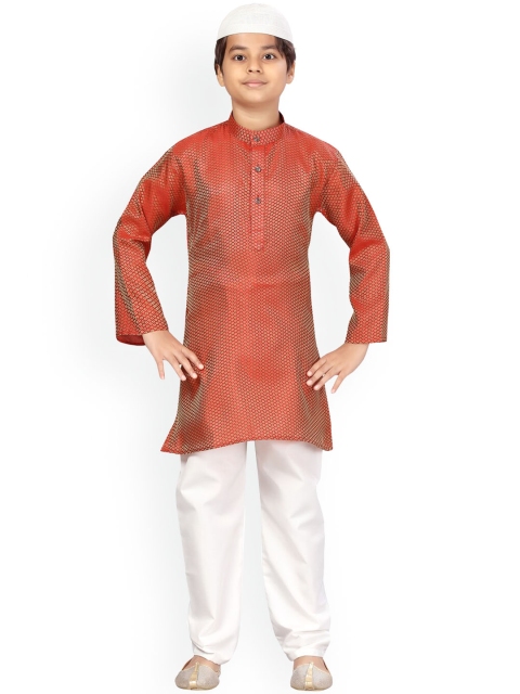 

LITTLE MAFIA BY Aarika Boys Maroon Ethnic Motifs Pure Silk Kurti with Pyjamas