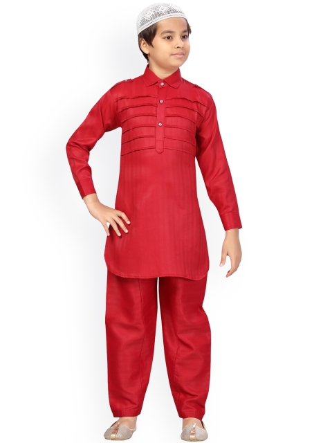 

LITTLE MAFIA BY Aarika Boys Maroon Pure Cotton Kurta with Pyjamas