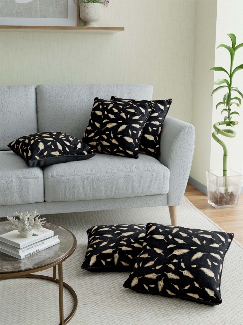 

JAIPUR FABRIC Black & Beige Set of 5 Floral Velvet Square Cushion Covers