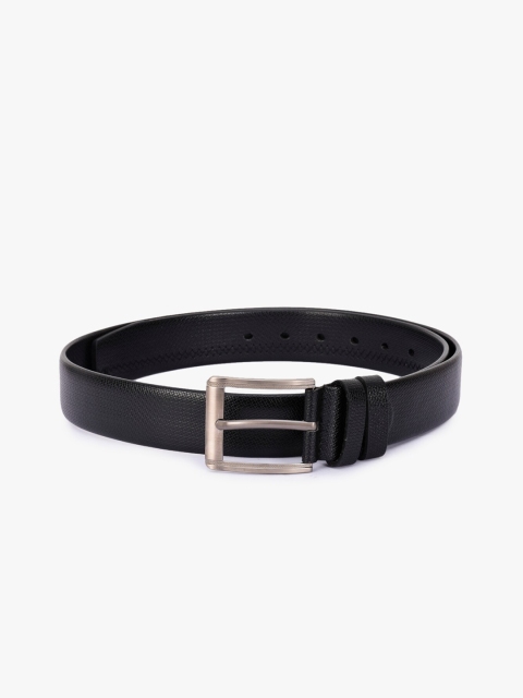 

BuckleUp Men Black Leather Belt