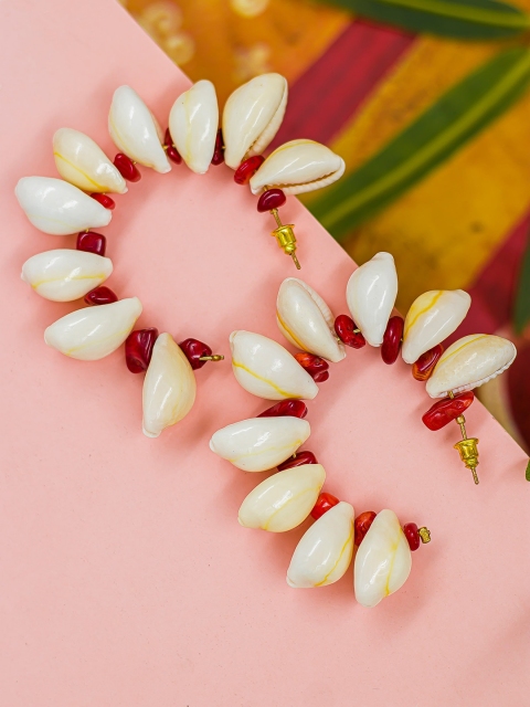 

Bellofox Red Contemporary Drop Earrings