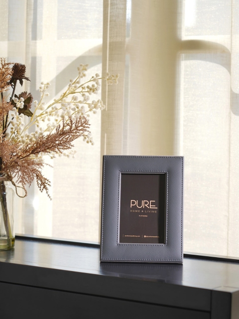

Pure Home and Living Grey Solid Photo Frame