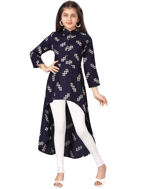 

Aarika Girls Navy Blue Floral Printed Kurta