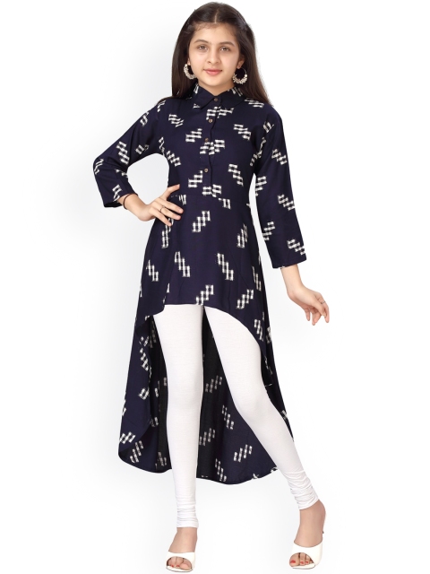 

Aarika Girls Navy Blue & White Printed Pure Cotton Kurta Set