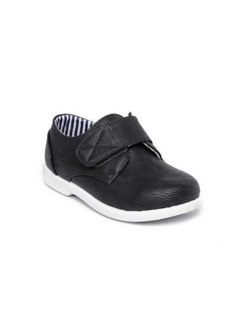 

Kittens Boys Black Solid Sneakers