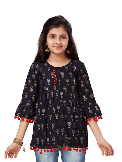 

Aarika Navy Blue Floral Print Top