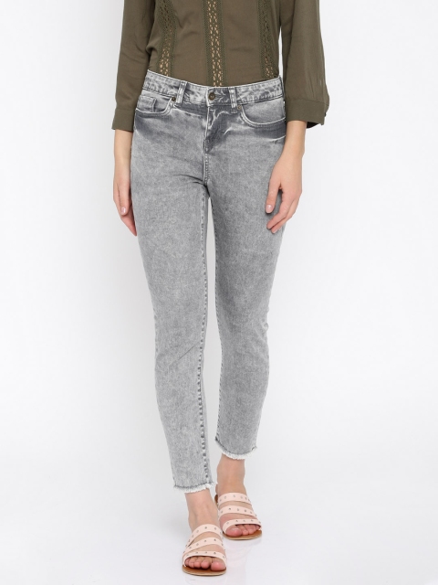 

Vero Moda Women Grey Slim Fit Mid Rise Clean Look Jeans