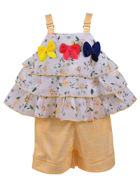 

Wish Karo Girls Yellow & White Printed Top with Checked Shorts