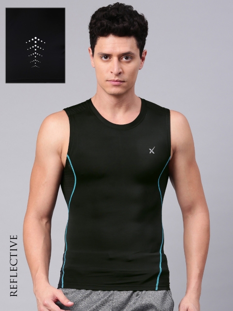 

HRX by Hrithik Roshan Men Black Solid Round Neck T-shirt