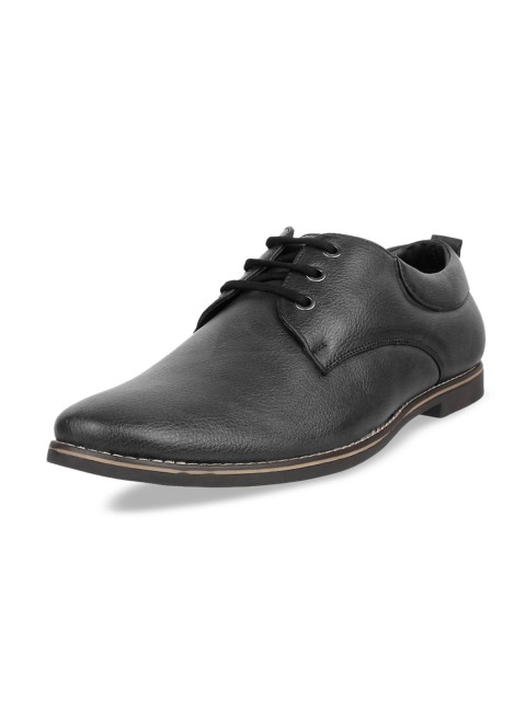 

Vardhra Men Black Leather Derbys