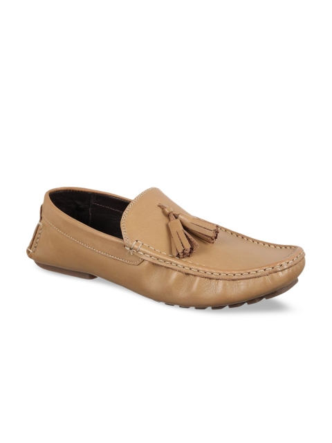 

Vardhra Men Beige Suede Driving Shoes