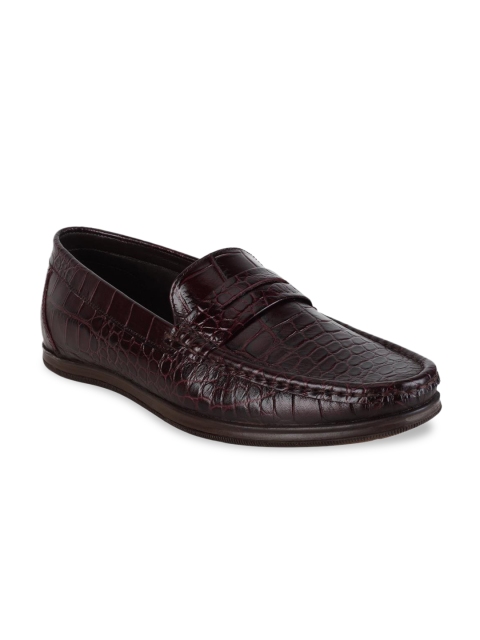 

Vardhra Men Maroon Textured Leather Loafers