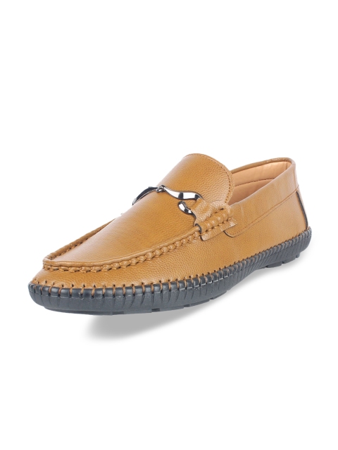 

Vardhra Men Tan Loafers