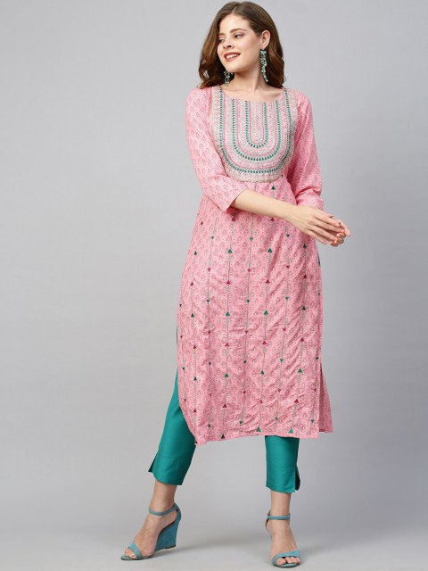 

FASHOR Women Pastel Pink Geometric Embroidered Kurta