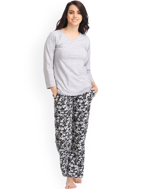 

Clovia Grey & Black Floral Print Night Suit LS0093P01