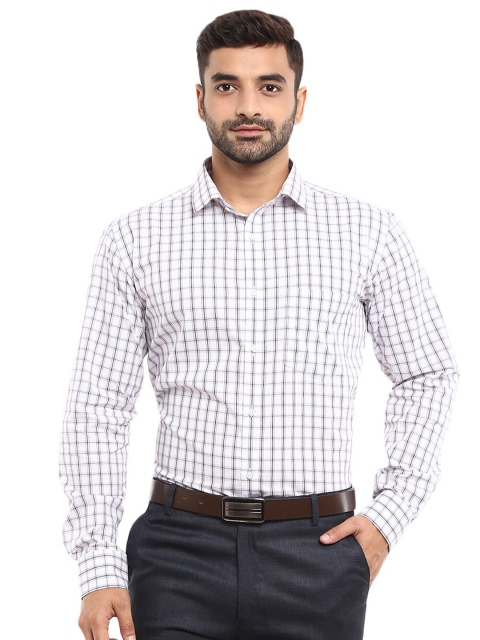 

V-Mart Men White & Blue Classic Checked Regular Fit Cotton Formal Shirt