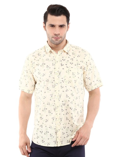 

V-Mart Men Beige Classic Printed Casual Shirt
