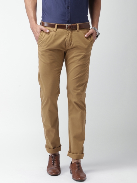 

Celio Men Brown Solid Straight Fit Chino Trousers