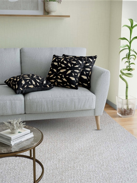 

JAIPUR FABRIC Black & Beige Set of 3 Floral Velvet Square Cushion Covers