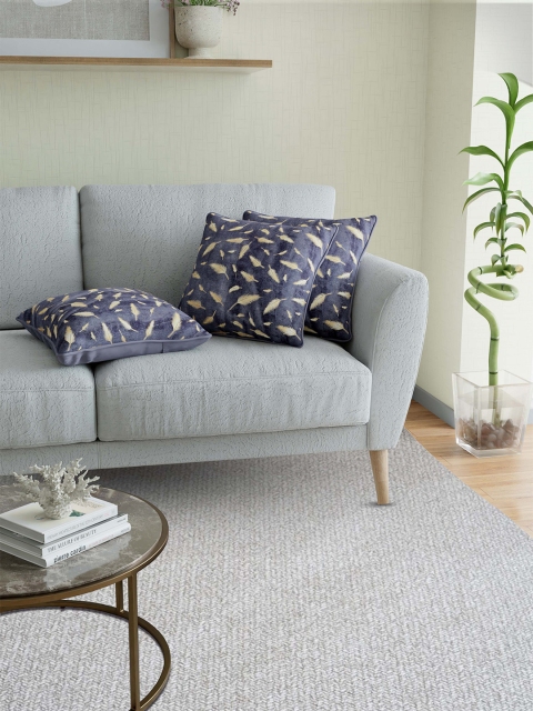 

JAIPUR FABRIC Grey & Gold-Toned Set of 3 Feather Print Velvet Square Cushion Covers