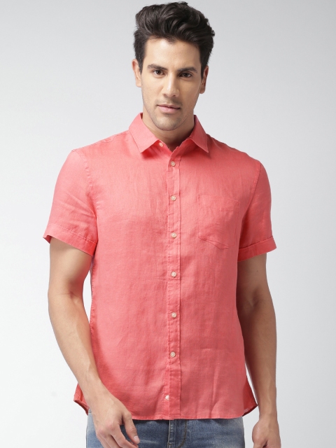 

Celio Men Coral Pink Solid Regular Fit Casual Shirt
