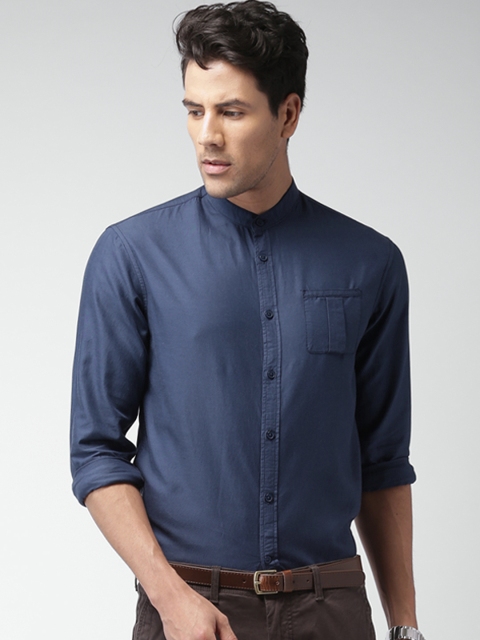 

Celio Men Navy Blue Solid Regular Fit Casual Shirt