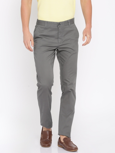 

Parx Men Grey Solid Low-Rise Tapered Fit Chinos