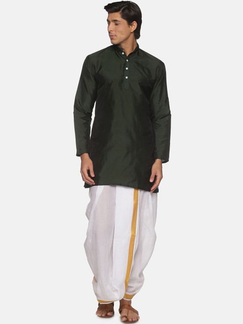 

Sethukrishna Men Green Kurta with Dhoti Pants