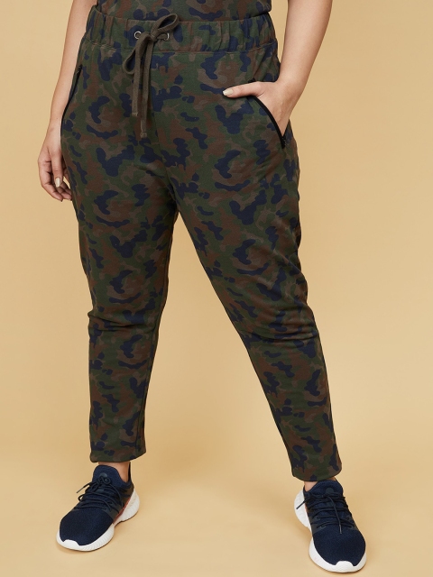 

max Women Plus Size Olive Printed Track Pant