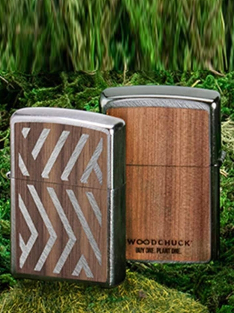 

Zippo Brown Herringbone Cut Rick Rietveld Pocket Lighter, Silver