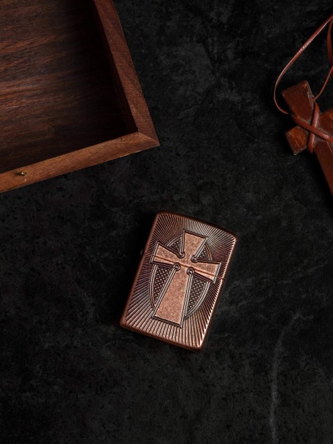 

Zippo Copper-Toned Deep Carve Cross Design Pocket Lighter
