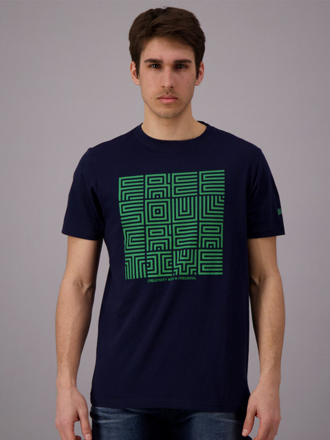 

FREESOUL Men Navy Blue & Green Printed Pure Cotton T-shirt