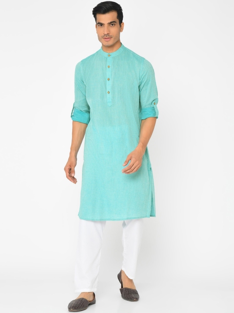 

Fabindia Men Teal Embroidered Cotton Dobby Kurta