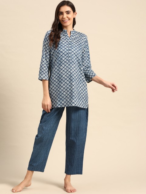 

Prakrti Women Navy Blue Printed Cotton Night suit