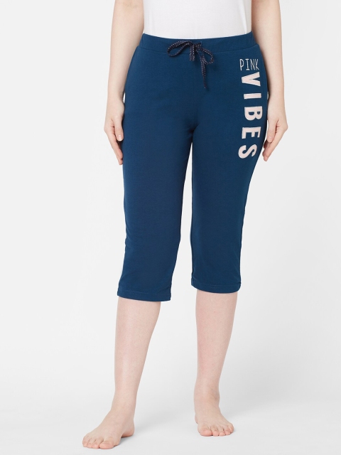

Sweet Dreams Women Navy Blue & Cream-Coloured Printed Capris